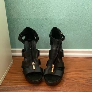 Jessica Simpson Black Heels
